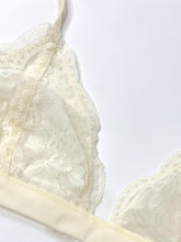 Load image into Gallery viewer, Barely There Bralette