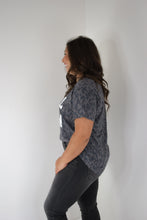 Load image into Gallery viewer, COOL MOM Leopard Graphic Tee
