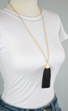 Load image into Gallery viewer, Melissa Tassle Necklace
