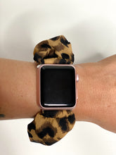 Load image into Gallery viewer, Leopard Scrunchie Watchband
