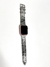 Load image into Gallery viewer, Classic Snake Apple Watchband
